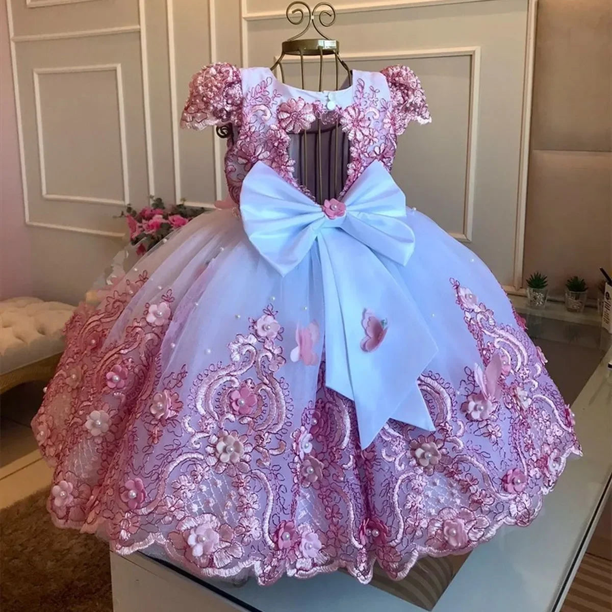 Luxury Baby Girl Birthday Dress with Lace and Pearls Infant Applique Princess Flower Girl Long Christmas Prom Ball Gown