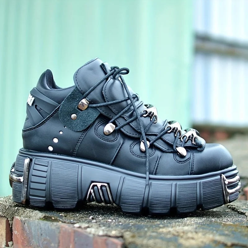 Thick Bottom Platform Women Sneakers with Rock Metal Decoration Large Size Casual Trainers Punk Style Gothic Sport Shoes for Daily Use